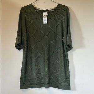 Croft & Barrow sage colour sweater short roll up sleeves button trim size L NWT